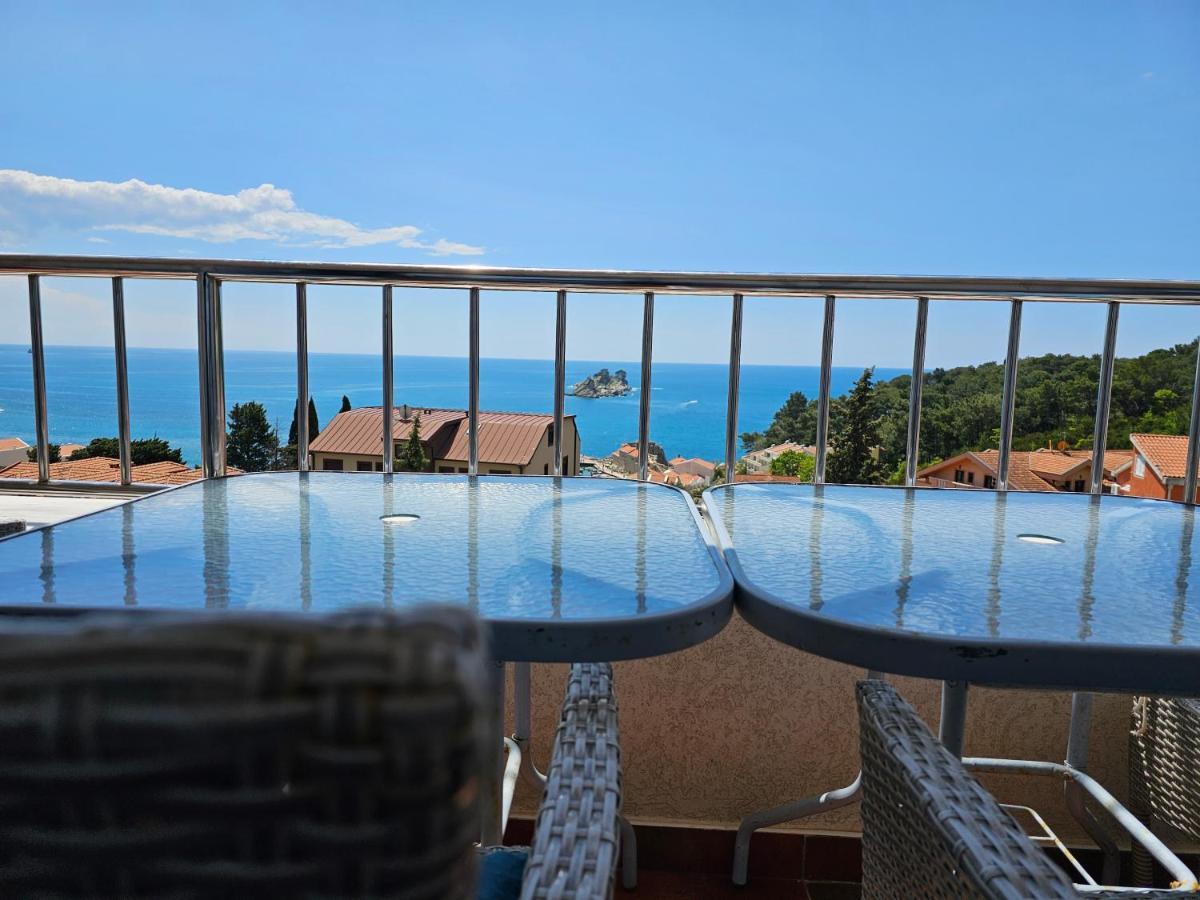 Medin Apartments Bluvista Petrovac エクステリア 写真