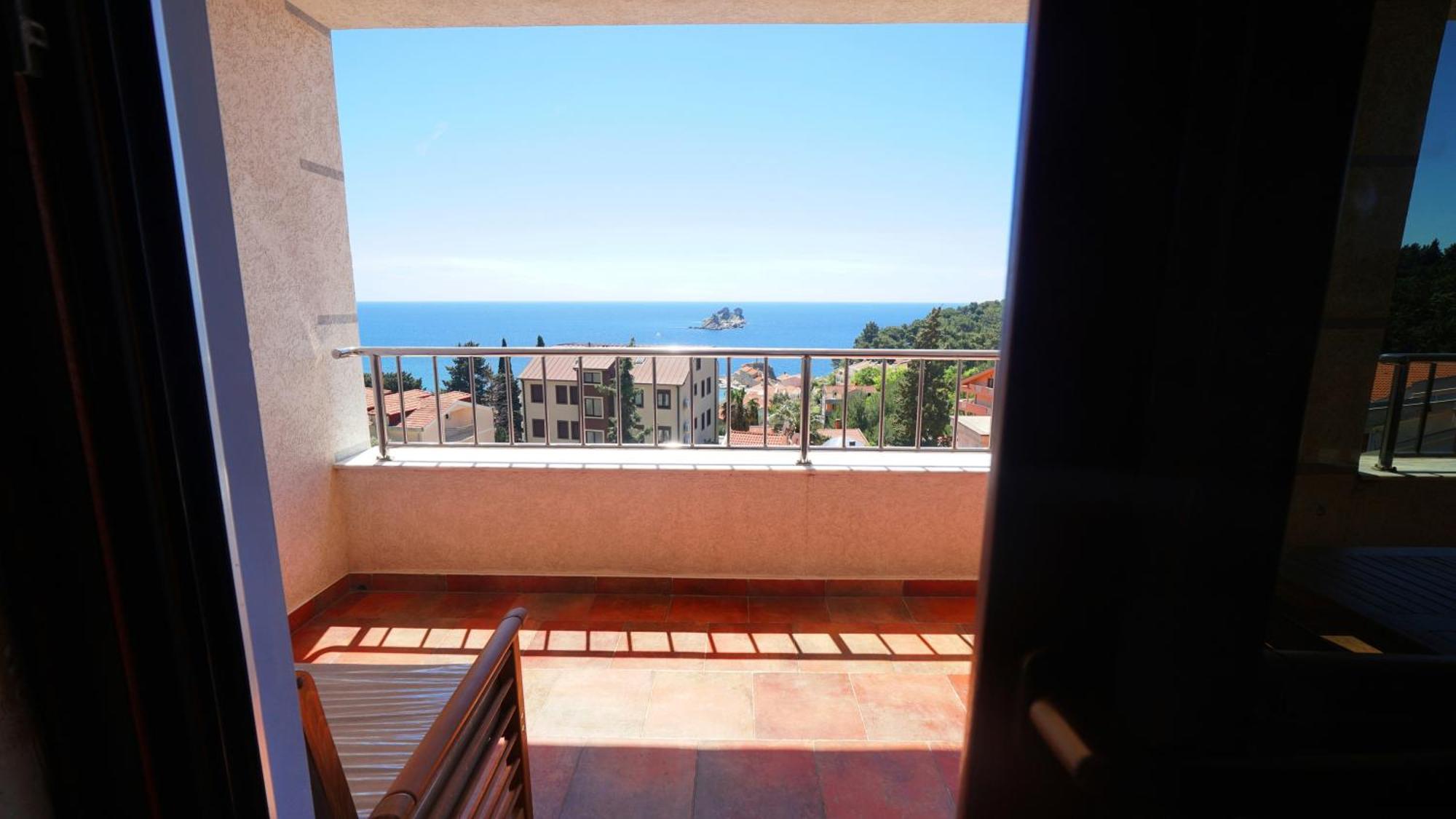 Medin Apartments Bluvista Petrovac エクステリア 写真