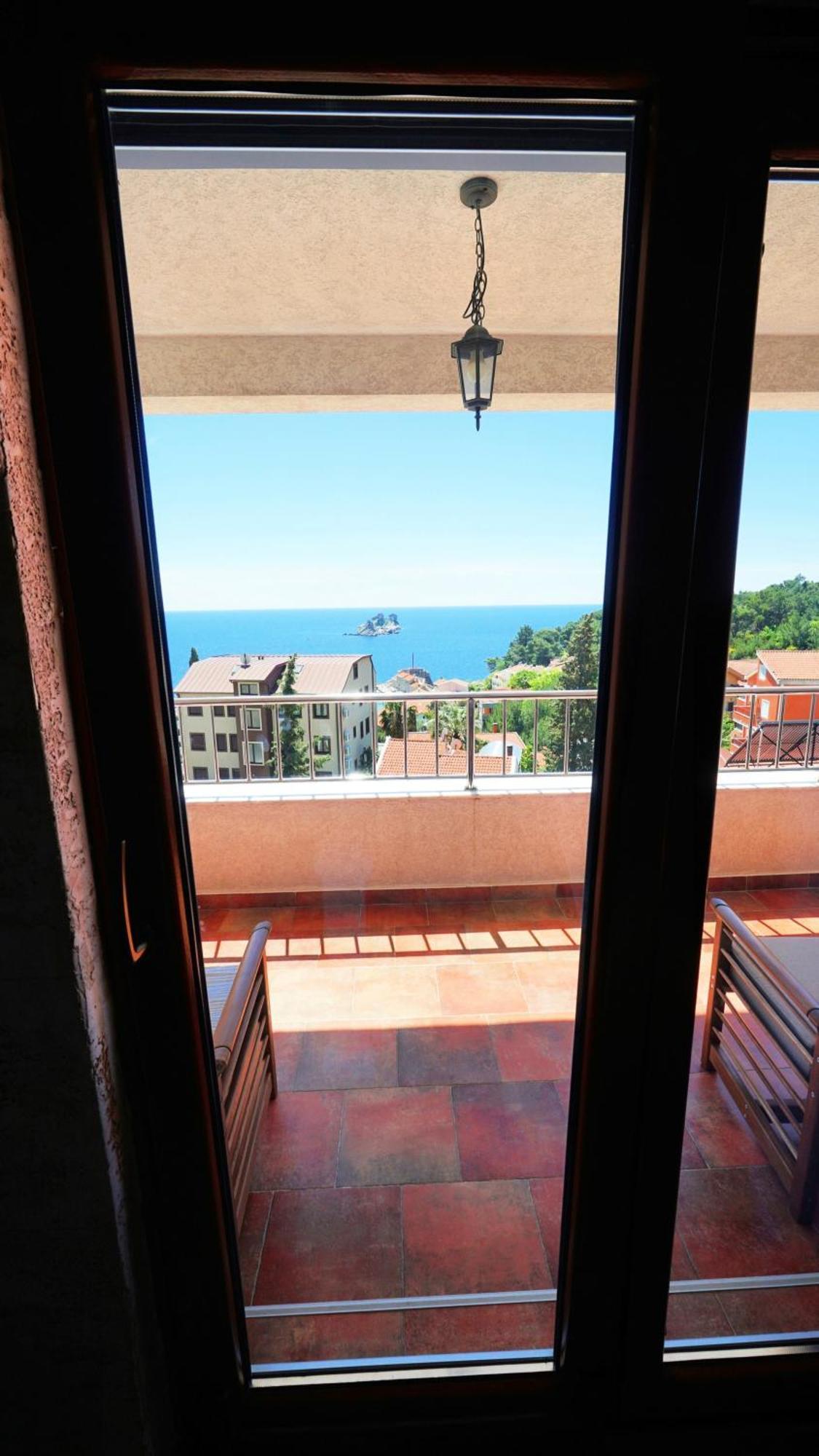 Medin Apartments Bluvista Petrovac エクステリア 写真