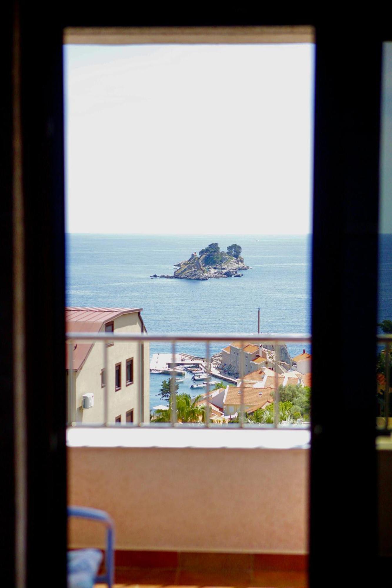 Medin Apartments Bluvista Petrovac エクステリア 写真