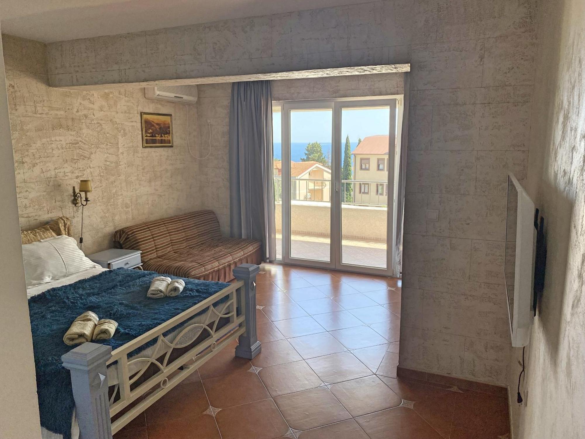 Medin Apartments Bluvista Petrovac 部屋 写真