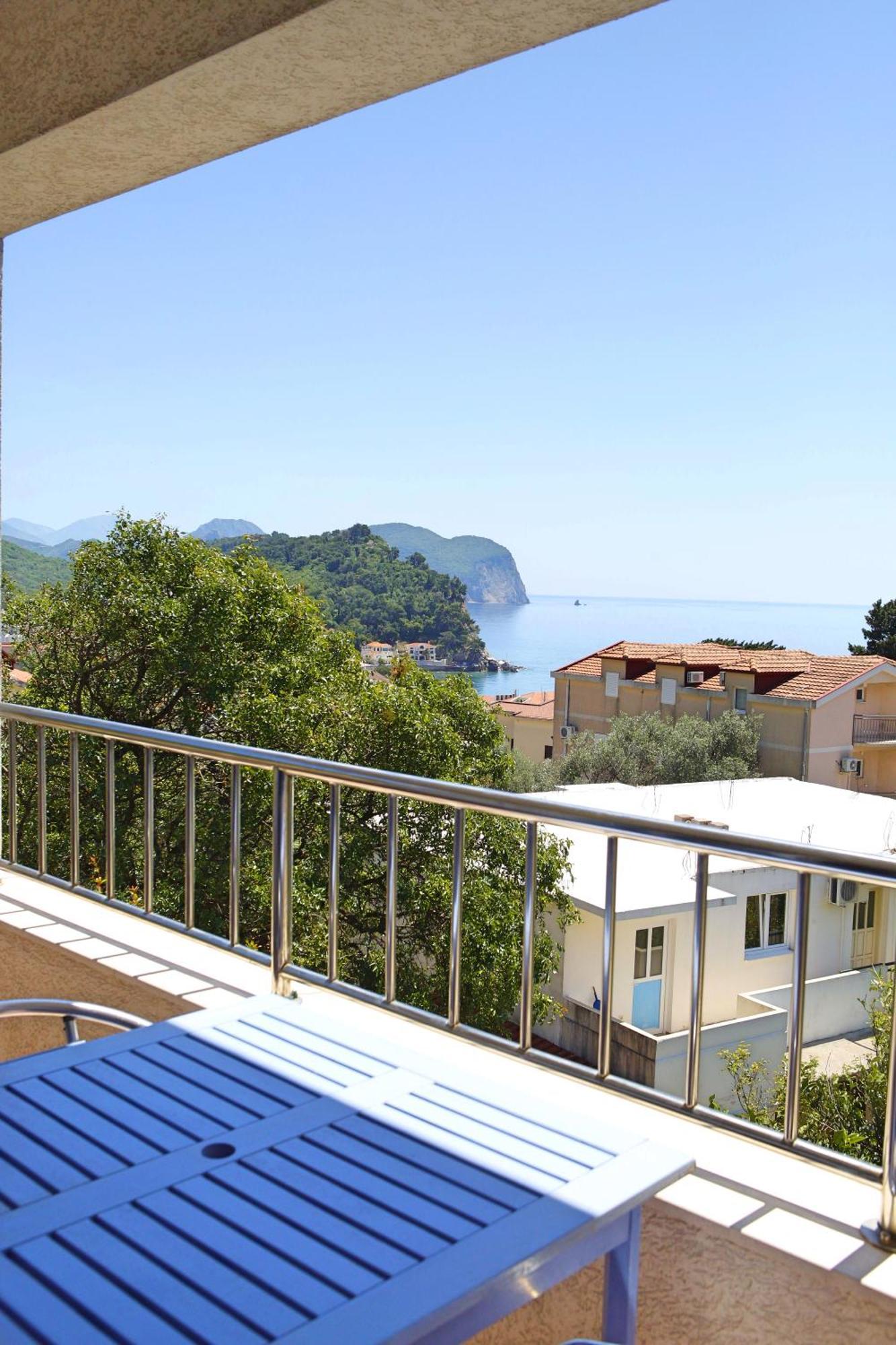Medin Apartments Bluvista Petrovac エクステリア 写真